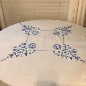 Beautiful vintage linen hand Crosstitch square tablecloth with rose pattern